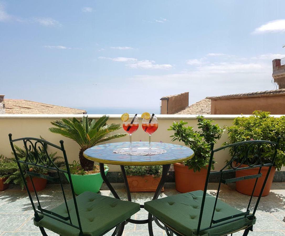 Guest House Le Sibille Taormina Exterior foto